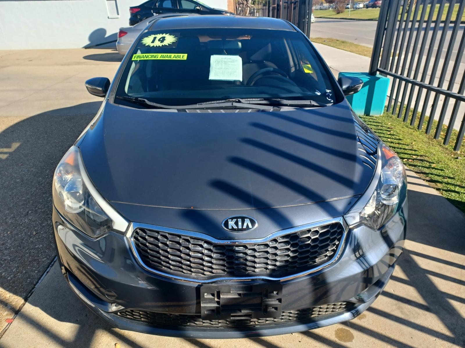 2014 GRAY Kia Forte EX with an 1.8L L4 DOHC 16V engine, 6-Speed Automatic transmission, located at 2001 E. Lancaster, Ft. Worth, 76103, (817) 336-7000, 32.746181, -97.301018 - Photo #3